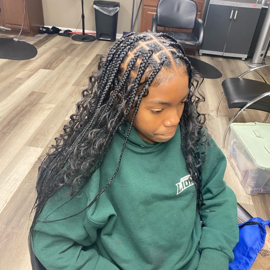 Medium Knotless Braids